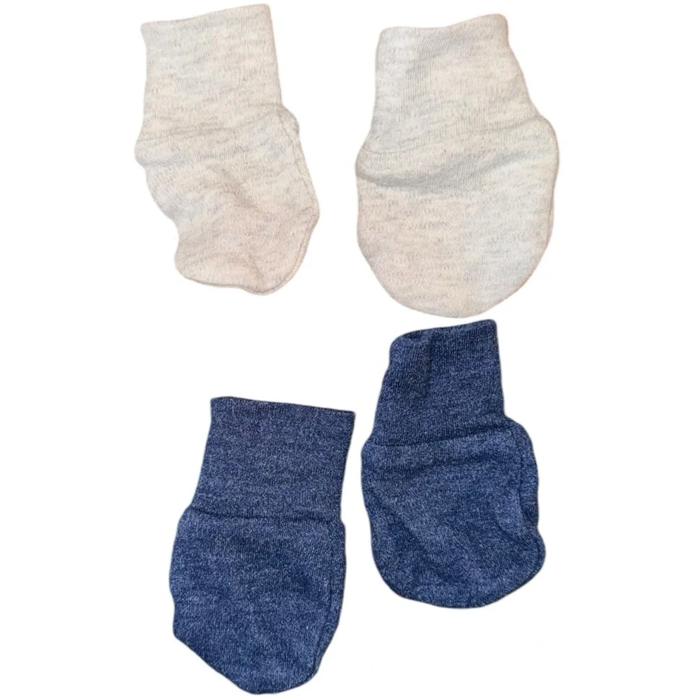 Babies’ Bibs & Hand Mitts. There Are 3 Different Bibs And 2 Pairs Of Hand Mitts.